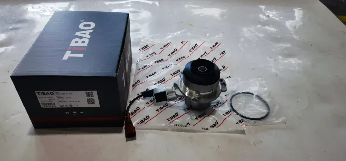 04L121011E Engine Parts Water Pump for AUDI Q2, VW TIGUAN, MAN TGE Van, SEAT LEON Hatchback Van (5F1), SKODA KAROQ (NU7, ND7)