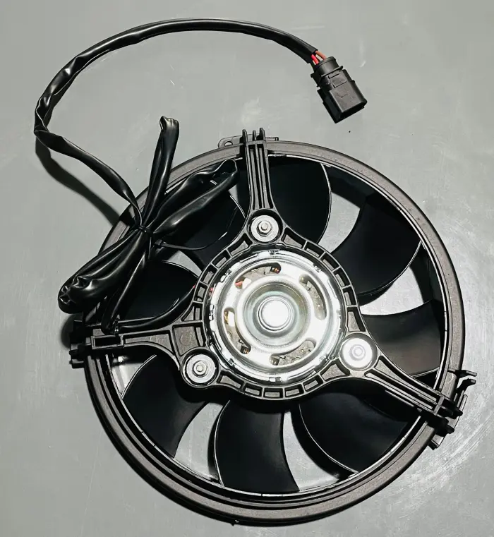 8D0959455R Engine Parts Radiator Fan for AUDI A6, VW PASSAT