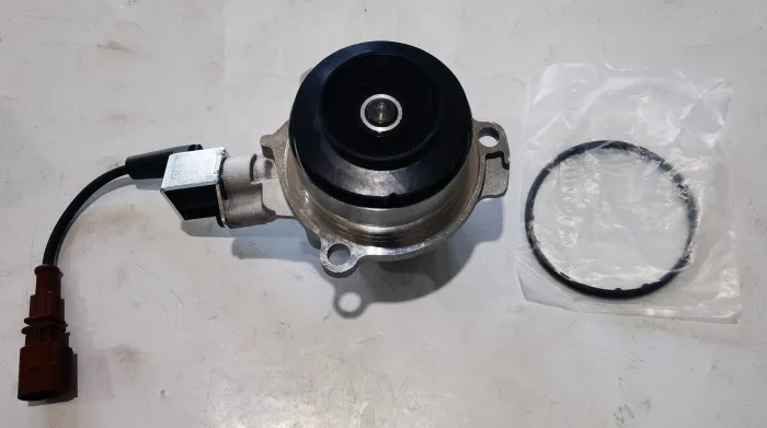 04L121011E Engine Parts Water Pump for AUDI Q2, VW TIGUAN, MAN TGE Van, SEAT LEON Hatchback Van (5F1), SKODA KAROQ (NU7, ND7)