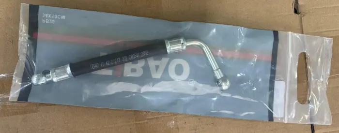 11422247302 Engine Parts Turbocharger Oil Pipe for BMW 5 Touring (E39), 3 (E46), X3 (E83)