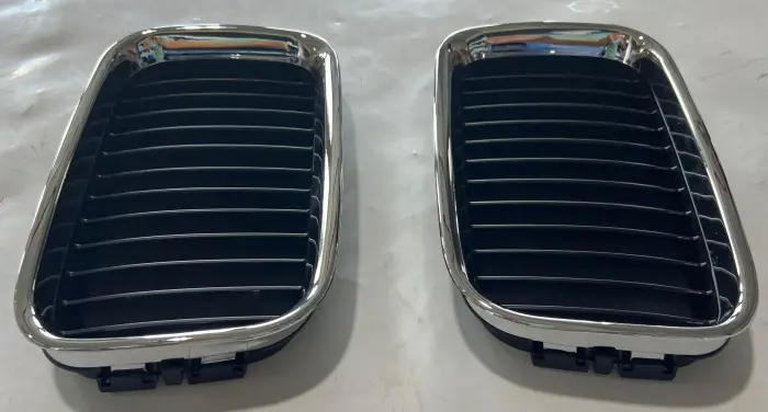 51138195151152 Radiator Grill for 