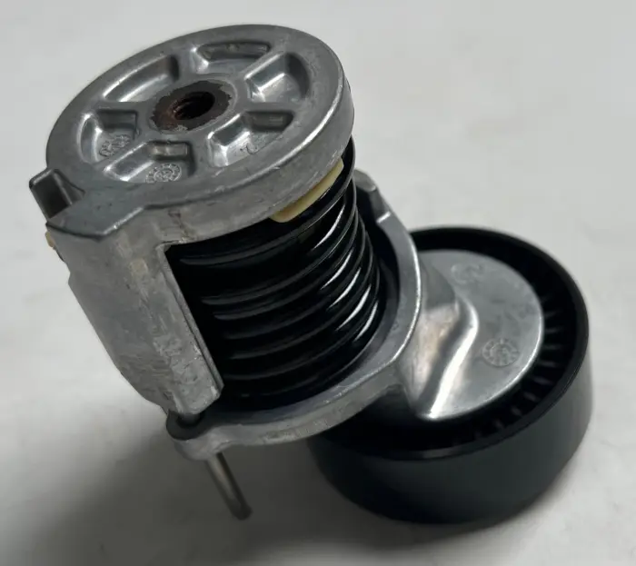 038903315AP Engine Parts Belt Tensioner for VW DERBY, SEAT CORDOBA (6L2), CORDOBA Sedan (6L2), SKODA FABIA I Praktik (6Y5)