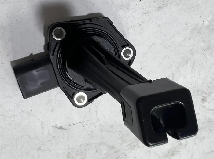 LR012640 Oil Level Sensor for ASTON MARTIN RAPIDE, RAPIDE ESPORTIVO, JAGUAR XK II Coupe (X150), LAND ROVER DISCOVERY IV (L319), LR4 IV (L319), LR4 IV SUV (L3