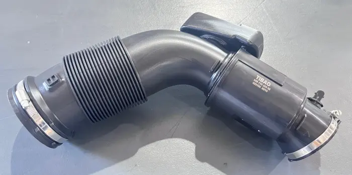 95811022302 Engine Parts Air Grid Hose for 