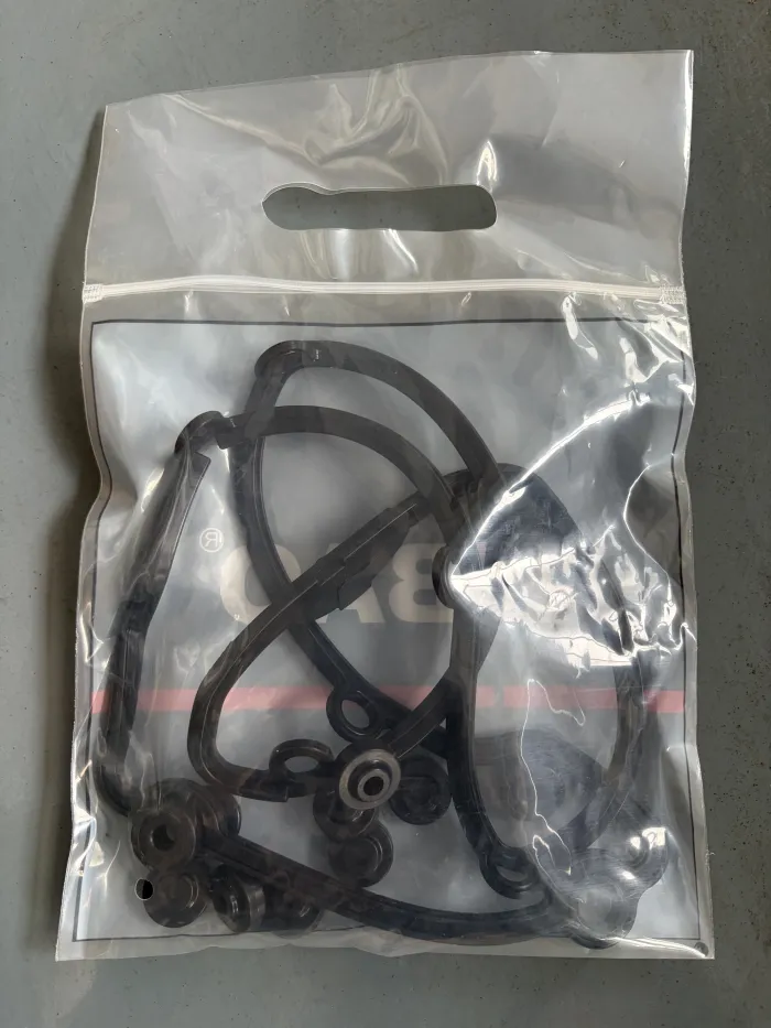 11121432885KIT Engine Parts Valve Cover Gasket for 