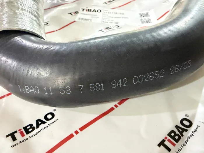 11537581942 Engine Parts Cooling Water Pipe for BMW 5 (F10), 7 (F01, F02, F03, F04)