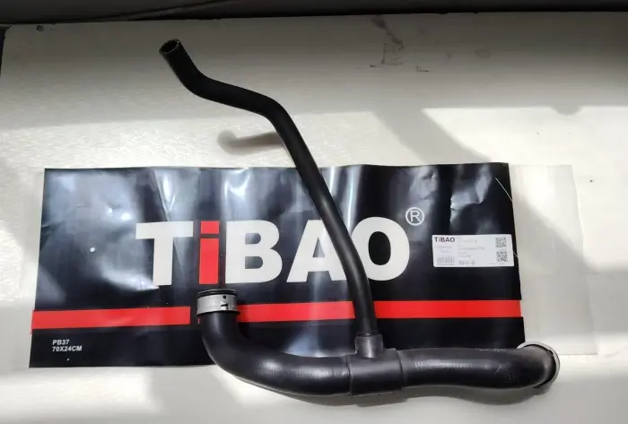 2215013782 Engine Parts Cooling Water Pipe for 
