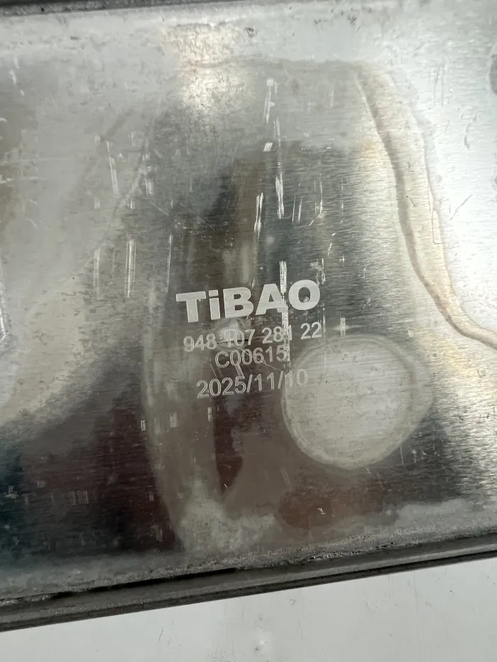 94810728122 Engine Parts Oil Cooler for PORSCHE CAYENNE (92A), PANAMERA (970)