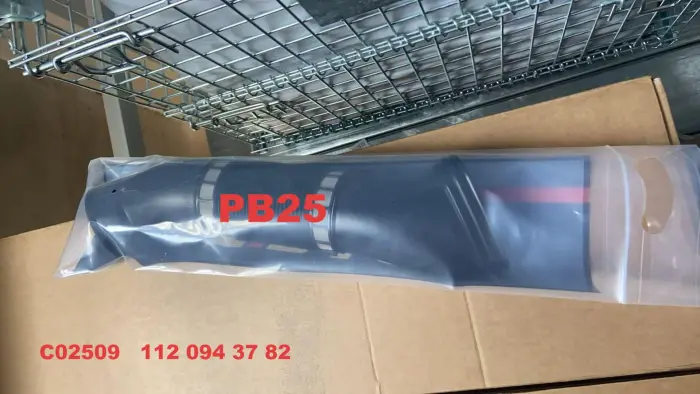 1120943782 Engine Parts Air Grid Hose for MERCEDES-BENZ S-CLASS (W220), COUPE (W111, W112)