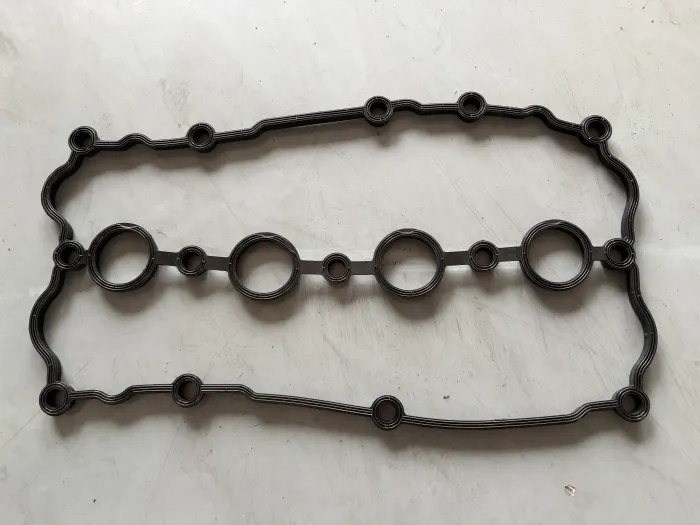 06D103483E Engine Parts Valve Cover Gasket for AUDI A3, VW EOS, SEAT ALTEA XL (5P5, 5P8), SKODA OCTAVIA II Combi (1Z5)