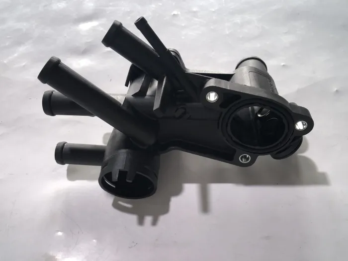 032121111A Engine Parts Thermostat for VW POLO III (6N1), GOLF III (1H1), JETTA III (1H2)