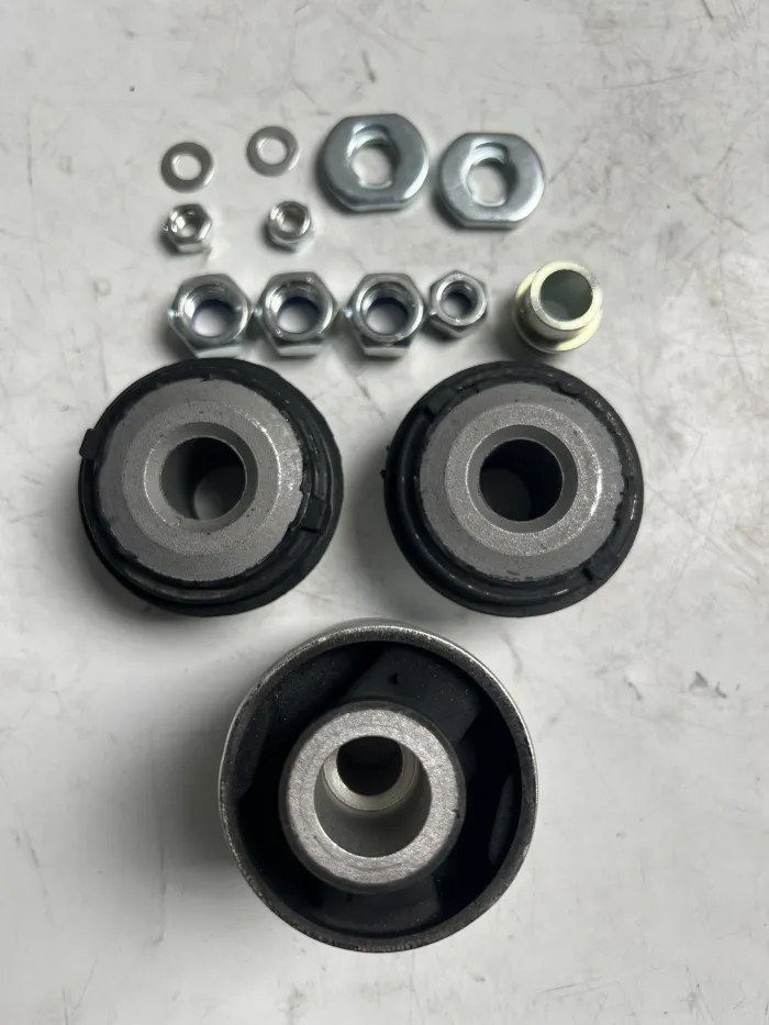 2023300075 Suspension Parts Control Arm Bushing Kit for MERCEDES-BENZ C-CLASS (W202)