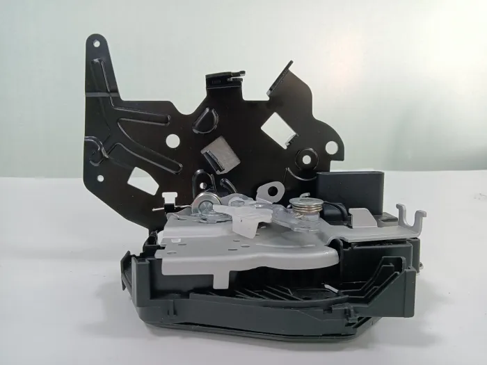 LR078732 Door Lock Actuator for LAND ROVER DISCOVERY SPORT (L550), RANGE ROVER SPORT II (L494)