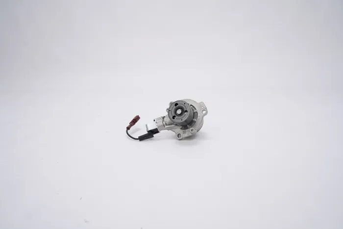 04L121011E Engine Parts Water Pump for AUDI Q2, VW TIGUAN, MAN TGE Van, SEAT LEON Hatchback Van (5F1), SKODA KAROQ (NU7, ND7)