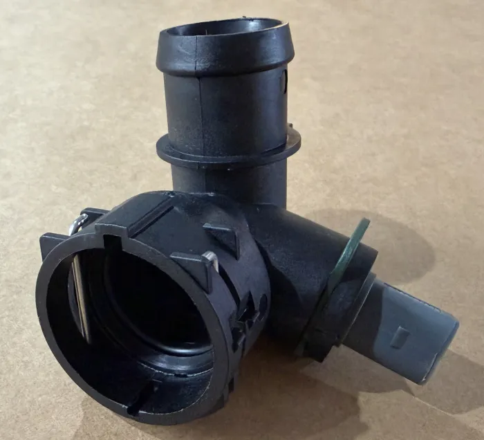 5Q0122291AK Engine Parts Pipe Connector for AUDI A3, VW PASSAT, SEAT ATECA (KH7, KHP), SKODA KODIAQ (NS7, NV7, NS6)