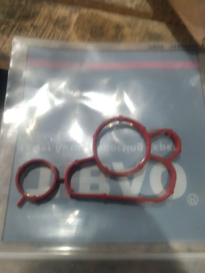 06J115441A Engine Parts Engine Oil Filter Adapter Gasket for AUDI Q3, VW SHARAN, SEAT EXEO ST (3R5), SKODA SUPERB II (3T4)