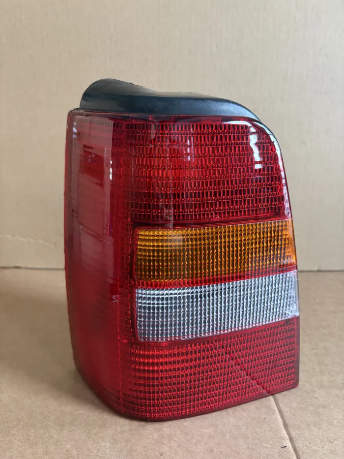1H9945111 Taillight for VW GOLF Van III Variant (1H5)