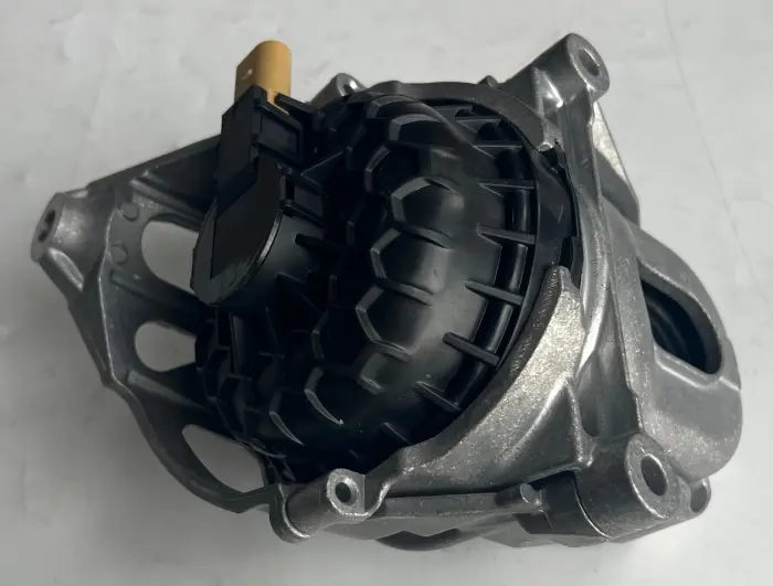 4M0199371M Engine Parts Engine Mount for AUDI Q5 (FYB, FYG)