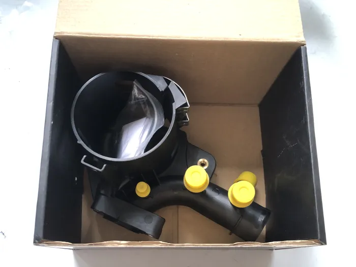 6512001056 موصل أنابيب أجزاء المحرك لـ MERCEDES-BENZ SPRINTER 5-t Van (B906), C-CLASS (W204), GLC (X253), SLC (R172), METRIS Tourer (W447), METRIS Van (W447), VITO / MIXTO Van (W639), GLE (W166), V-CLASS (W447), MARCO POLO Camper (W447), CLS (C21