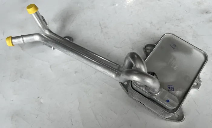 03C117021E Engine Parts Oil Cooler for AUDI A3, VW BEETLE, SEAT ALHAMBRA (710, 711), SKODA FABIA II (542), FABIA II (5J, 542)