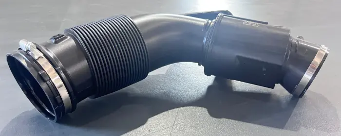 95811022302 Engine Parts Air Grid Hose for 