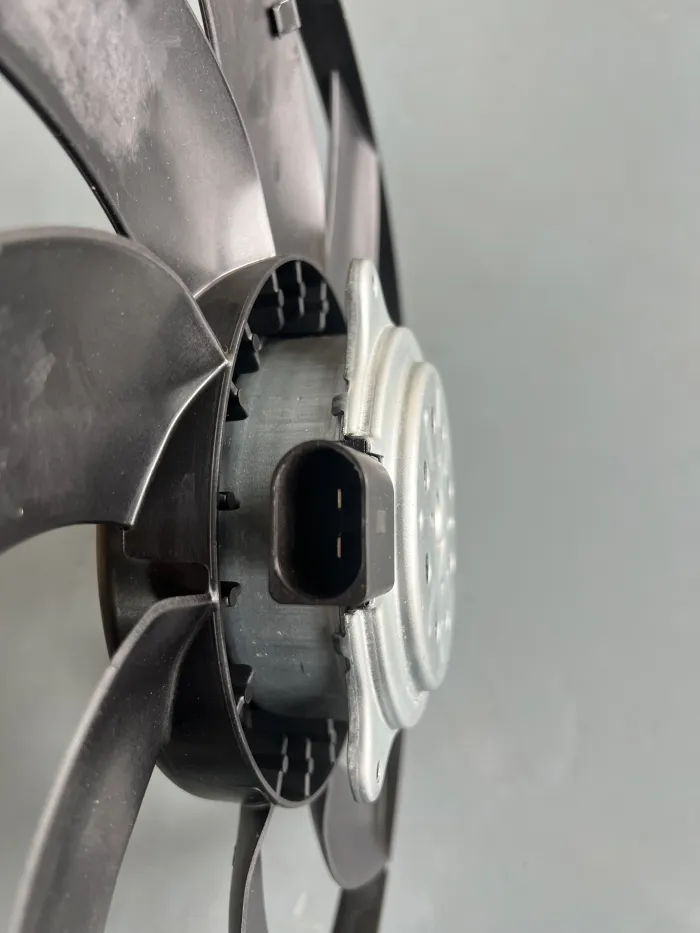 8K0959455G Radiator Fan for AUDI