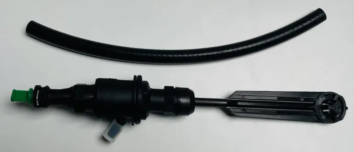 306100009R Transmission Parts Clutch Master Cylinder for RENAULT LAGUNA Coupe (DT0/1), LATITUDE (L70_), LAGUNA III (BT0/1), LAGUNA III Grandtour (KT0/1)