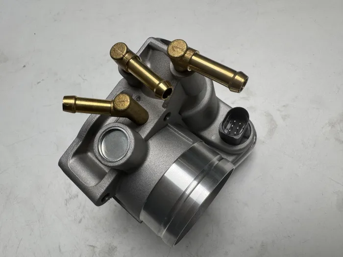 06A133062AT Throttle Body for AUDI A3, VW CADDY, SEAT ALTEA (5P1), SKODA LAURA II (1Z3), OCTAVIA II (1Z3)