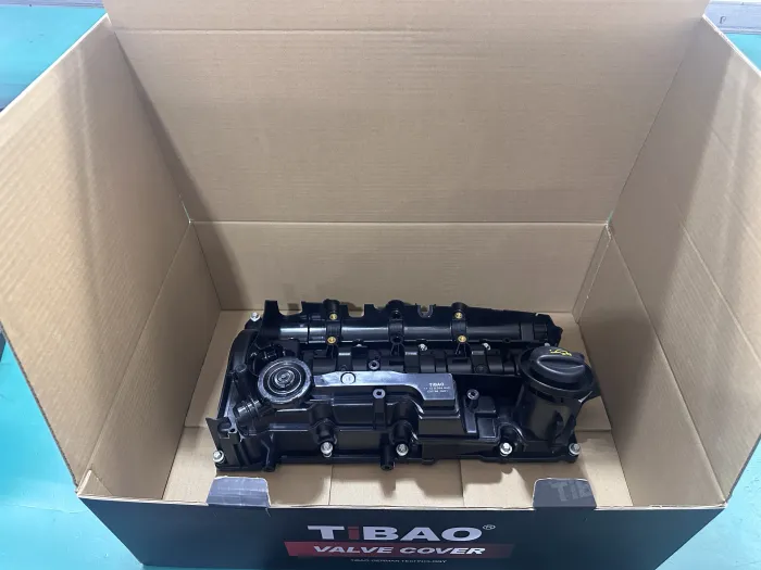 11128589943 Engine Parts Engine Valve Cover for MINI MINI CLUBVAN (R55), MINI PACEMAN (R61), MINI Roadster (R59), COUNTRYMAN (R60), MINI (R56), CLUBMAN (R55), MINI Convertible (R57), MINI Coupe (R58)