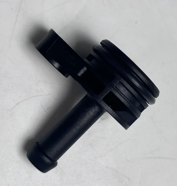 06K121143 Engine Parts Pipe Connector for AUDI Q5, VW SHARAN, SEAT LEON ST (5F8), SKODA OCTAVIA III (5E3, NL3, NR3)