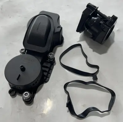 11127799225 Engine Parts Engine Block Breather Valve for BMW X3 (E83), 3 Touring (E46), 7 (E65, E66, E67), 5 (E60), X5 (E53)
