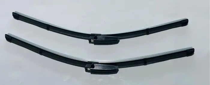 2038201545 Wiper Blade for AUDI A6, MERCEDES-BENZ C-CLASS, PORSCHE BOXSTER, VOLVO S60 I (384), S60 I Saloon (384)