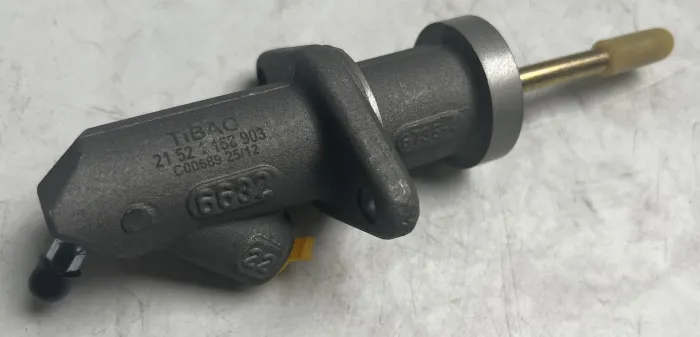 21521158903 Transmission Parts Clutch Slave Cylinder for BMW 5 (E34), 6 (E63), X5 (E53), Z3 Roadster (E36), Z8 Roadster (E52), 3 Coupe (E36), 7 (E32)