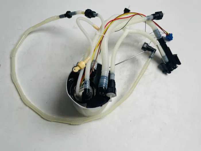 97062013200 Engine Parts Fuel Pump for PORSCHE PANAMERA (970)