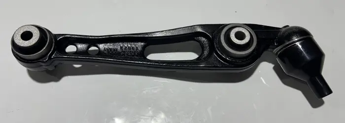 LR113305 Suspension Parts Control Arm for LAND ROVER DISCOVERY V (L462), RANGE ROVER SPORT II (L494), RANGE ROVER IV (L405)