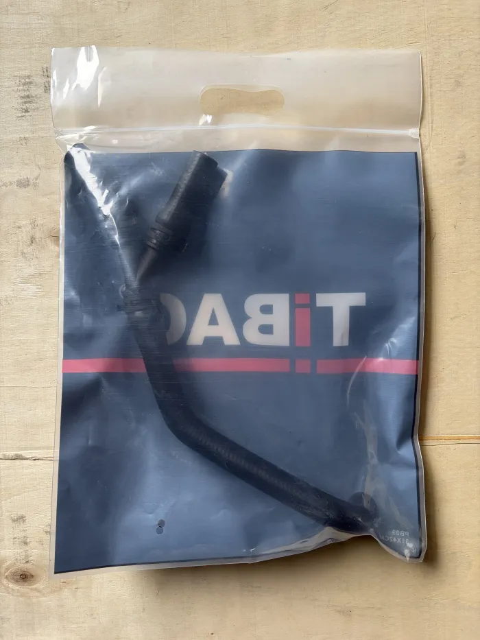 1635013582 Engine Parts Cooling Water Pipe for MERCEDES-BENZ M-CLASS (W163)