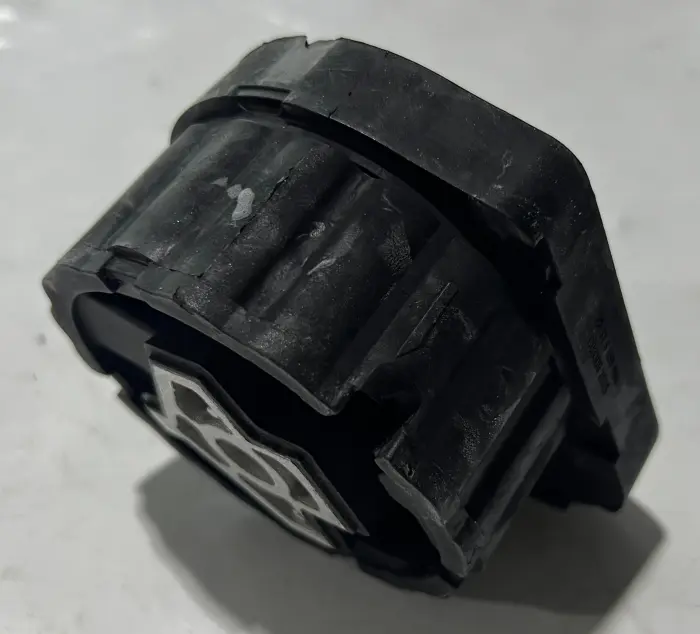 22316850468 Transmission Parts Transmission Mount for BMW 3 Gran Turismo (F34), 4 Gran Coupe (F36), X4 (F26), X3 (F25)