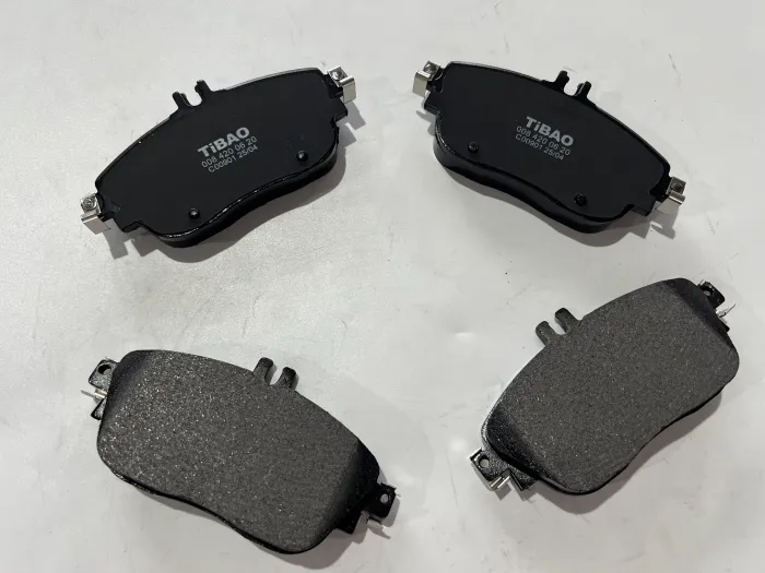 0084200620 Brake Pads for MERCEDES-BENZ B-CLASS, INFINITI Q30