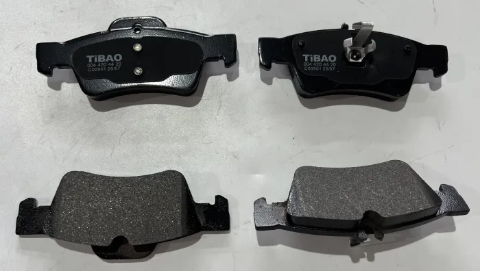 0034205120 Brake Pads for MERCEDES-BENZ E-CLASS (W211), CLS (C219), S-CLASS (W220), SL (R230), C-CLASS T-Model (S203), CL-CLASS Coupe (C215)