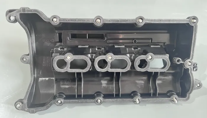 LR051835 Детали двигателя Крышка клапана двигателя для LAND ROVER RANGE ROVER SPORT II (L494), RANGE ROVER VELAR (L560), DISCOVERY V (L462), RANGE ROVER IV (L405)