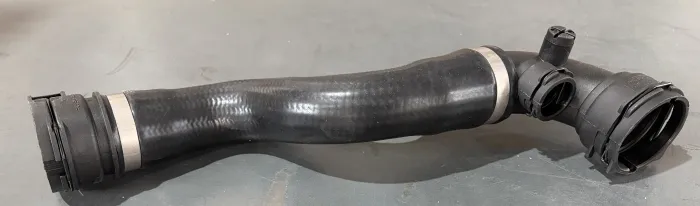 11533400207 Engine Parts Cooling Water Pipe for BMW X3 (E83)