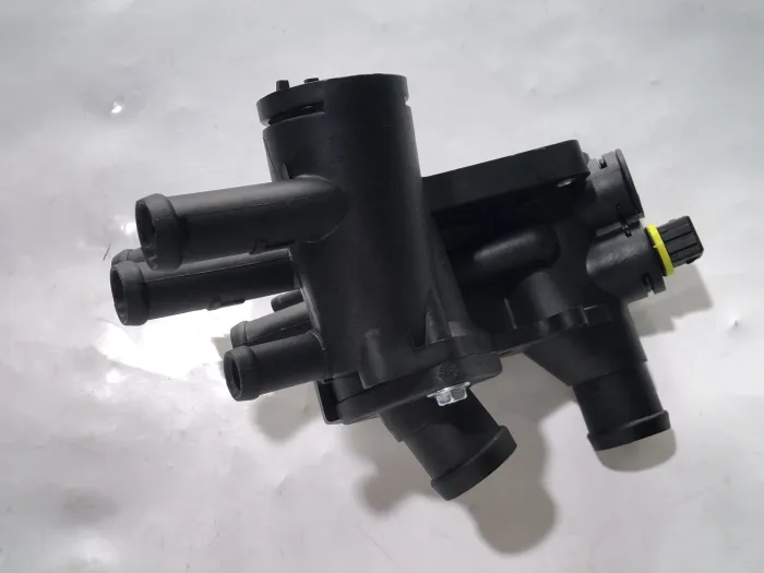 032121111A Engine Parts Thermostat for VW POLO III (6N1), GOLF III (1H1), JETTA III (1H2)