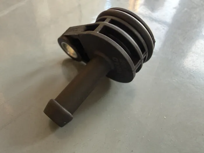 06K121143A Engine Parts Pipe Connector for 