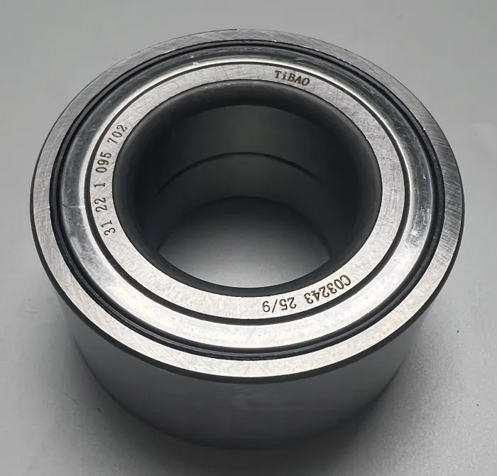 31221095702 Transmission Parts Wheel Bearing for BMW X3 (E83), Z4 Roadster (E85), 3 Coupe (E36), Z3 Roadster (E36), 7 (E38), Z8 Roadster (E52), X5 (E53), 8 (E31)