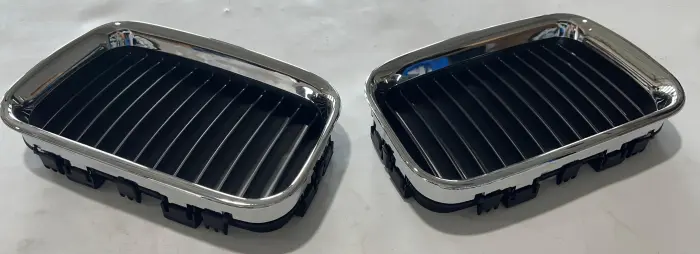 51138195151152 Radiator Grill for 