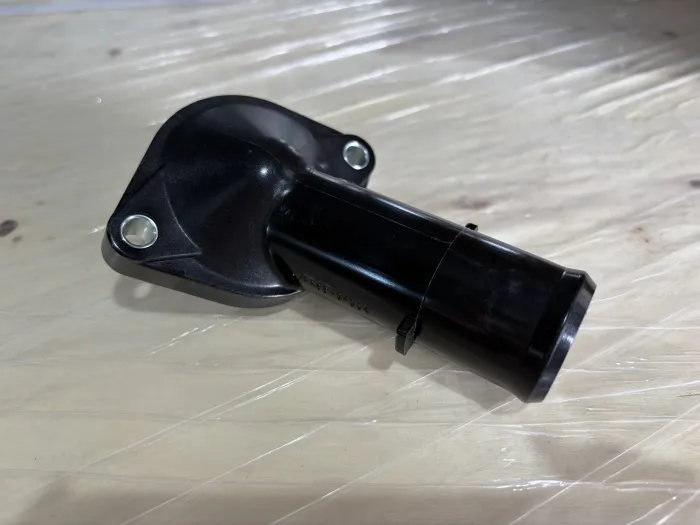 1632122070 Engine Parts Pipe Connector for TOYOTA AURIS (_E15_)