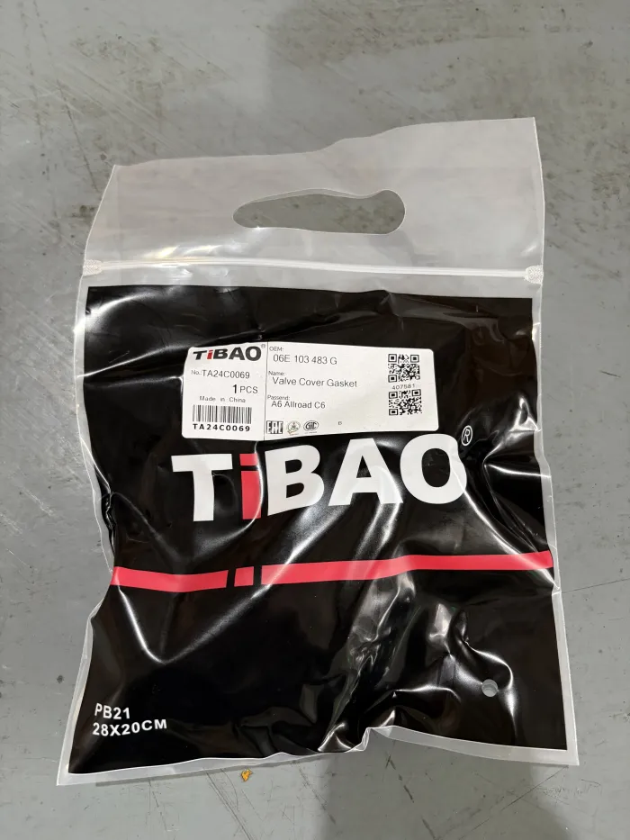 06E103483G Engine Parts Valve Cover Gasket for AUDI A6 / S6 C6 (4F2), A4 / S4 B7 (8EC), A8 / S8 D3 (4E2, 4E8)