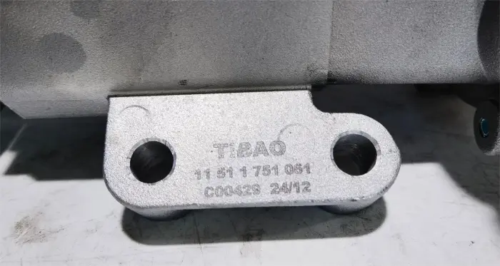 7E0422154D Hydraulic Pump for VW TRANSPORTER Mk VI Van (SGA, SGH, SHA, SHH), CARAVELLE T5 Bus (7HB, 7HJ, 7EB, 7EJ), CALIFORNIA T5 Camper (7EC, 7EF, 7EG, 7HF), MULTIVAN Mk V (7HM, 7HN, 7HF, 7EF, 7EM, 7EN), EUROVAN T5 Van (7HA, 7HH, 7EA, 7EH), AMAROK (
