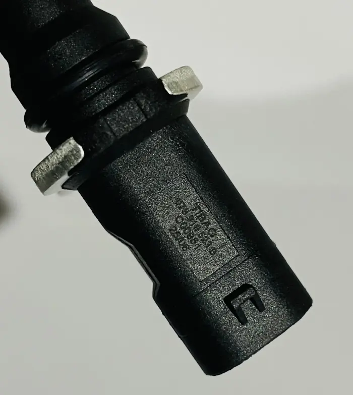 079919523B Temperature Sensor for AUDI A6, VW GOLF, BENTLEY BENTAYGA (4V1), SEAT LEON Hatchback Van (5F1), SKODA SUPERB III (3V3)