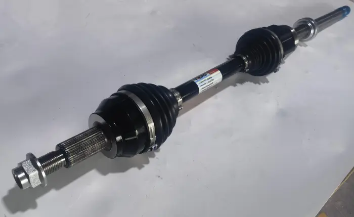 LR024755 Transmission Parts Driveshaft for LAND ROVER RANGE ROVER EVOQUE Convertible (L538), DISCOVERY SPORT (L550)